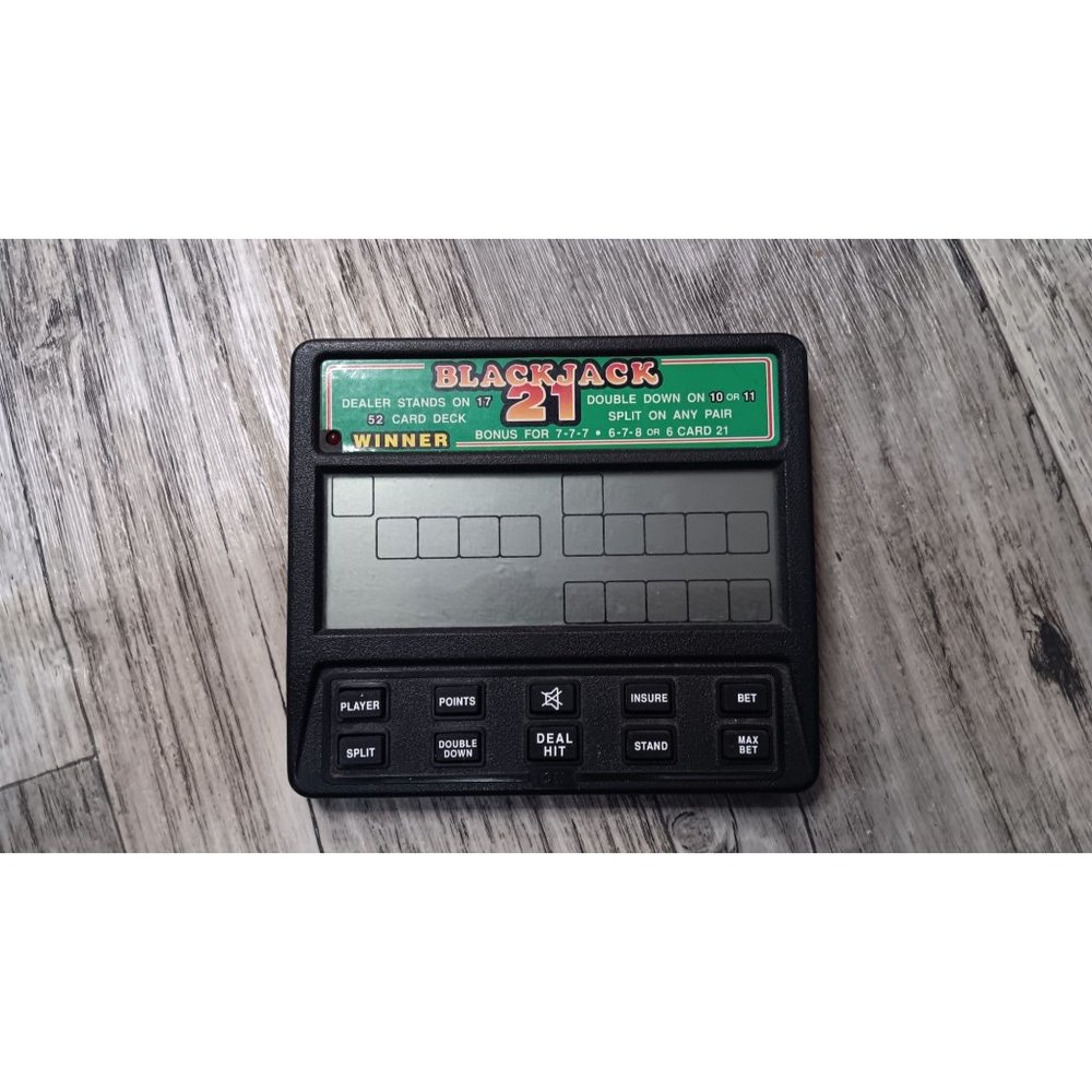 Radio Shack Blackjack 21 Handheld Electronic Used Working Card Game